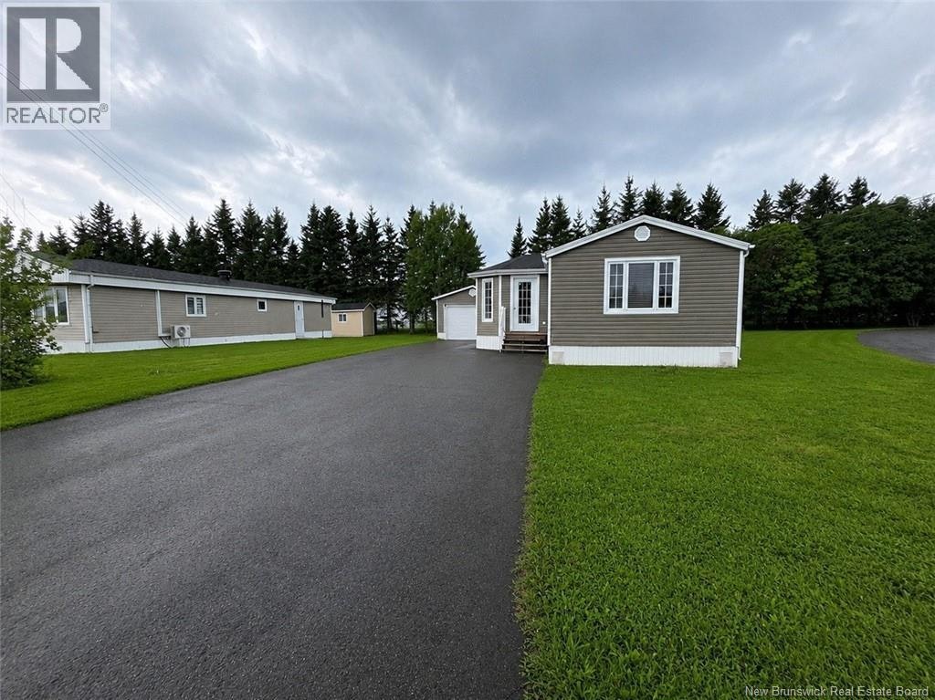 40 Lavallee Street, Edmundston, NB, E7B 1T3