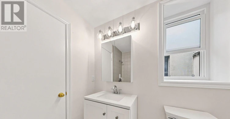 204-218 Close Avenue, Toronto, ON, M6K 1M3 - 29