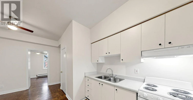 204-218 Close Avenue, Toronto, ON, M6K 1M3 - 16