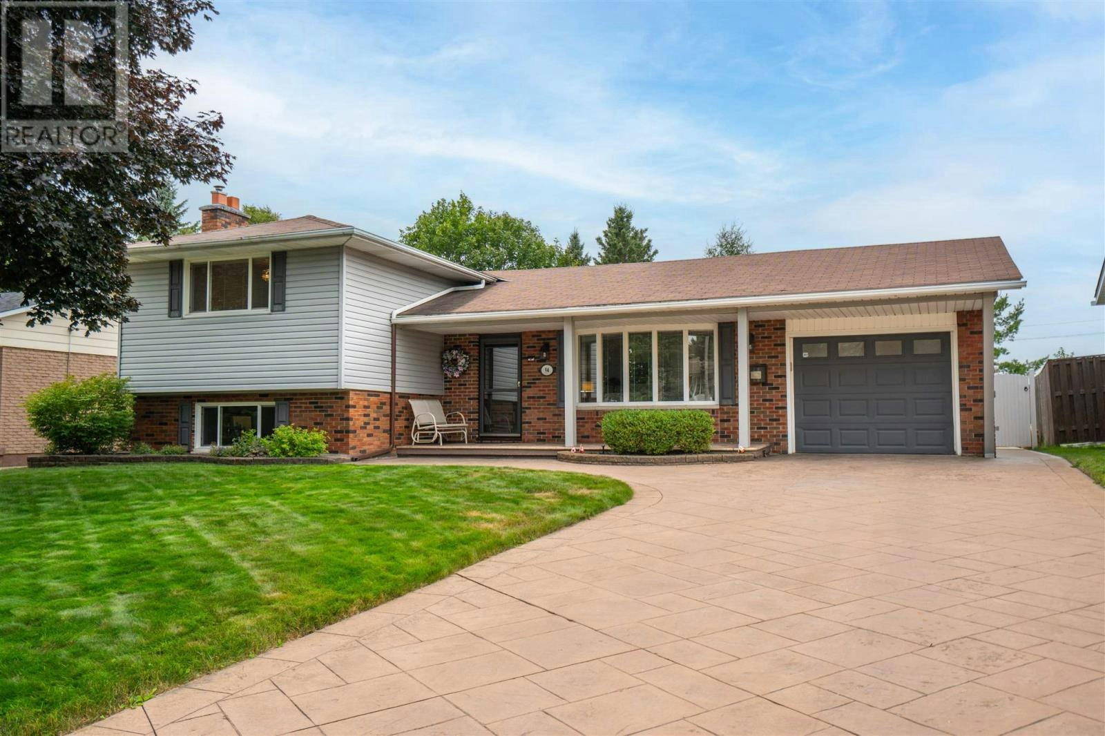 94 Laronde Avenue, Sault Ste. Marie, ON, P6B 5R6