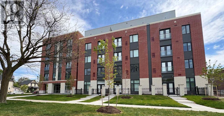 302-351 Hill Street, London, ON, N6B 2M2 - 2