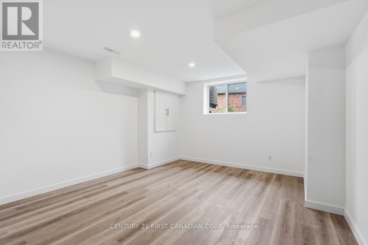 4-2215 Callingham Drive, London, ON, N6G 0P1 - 42