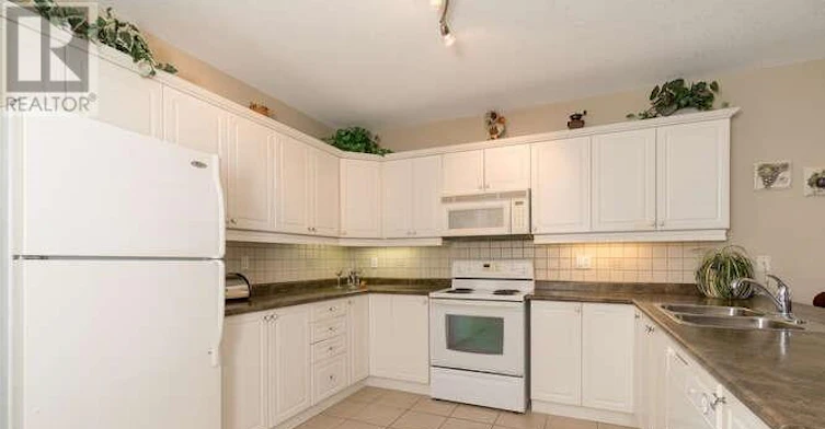 309-1998 Ironstone Drive NE, Burlington, ON, L7L 7P7 - 11