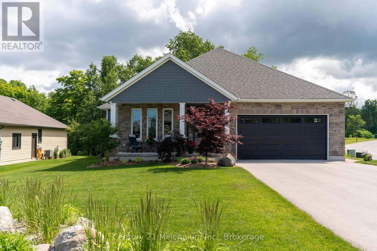 401 Algoma Crescent, Georgian Bluffs, ON, N0H 1S0