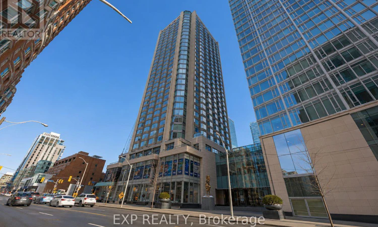 1106-155 Yorkville Avenue