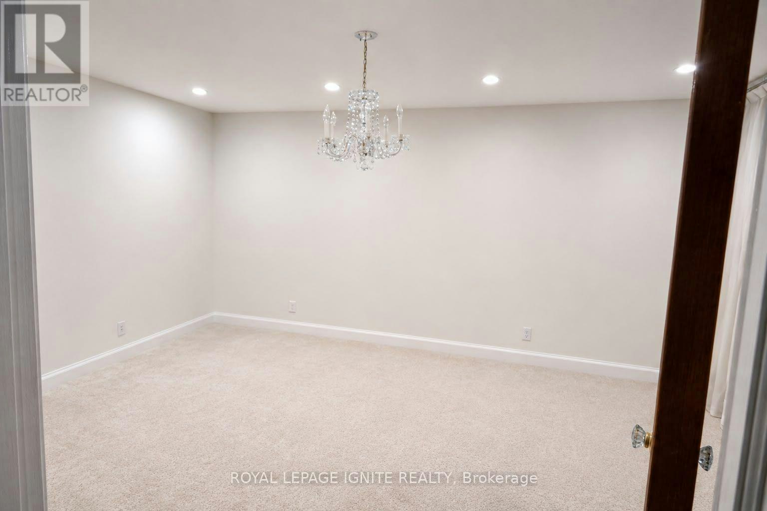 MAIN-820 Simcoe Street N, Oshawa, ON, L1G 4V8 - 4