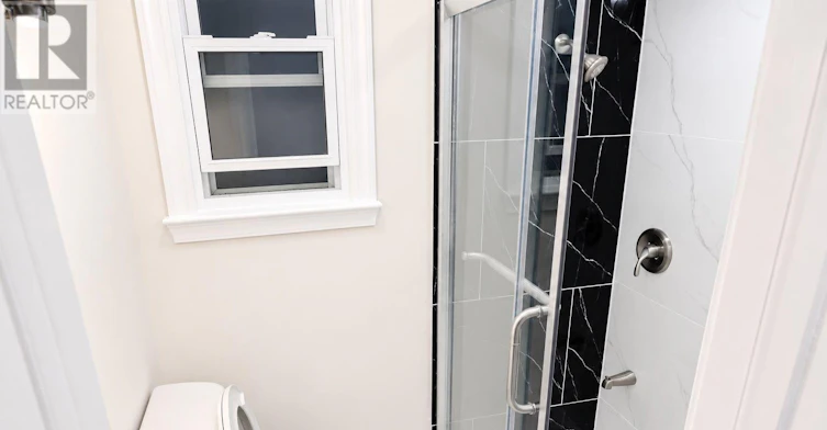MAIN-820 Simcoe Street N, Oshawa, ON, L1G 4V8 - 9