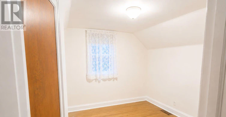 MAIN-820 Simcoe Street N, Oshawa, ON, L1G 4V8 - 7