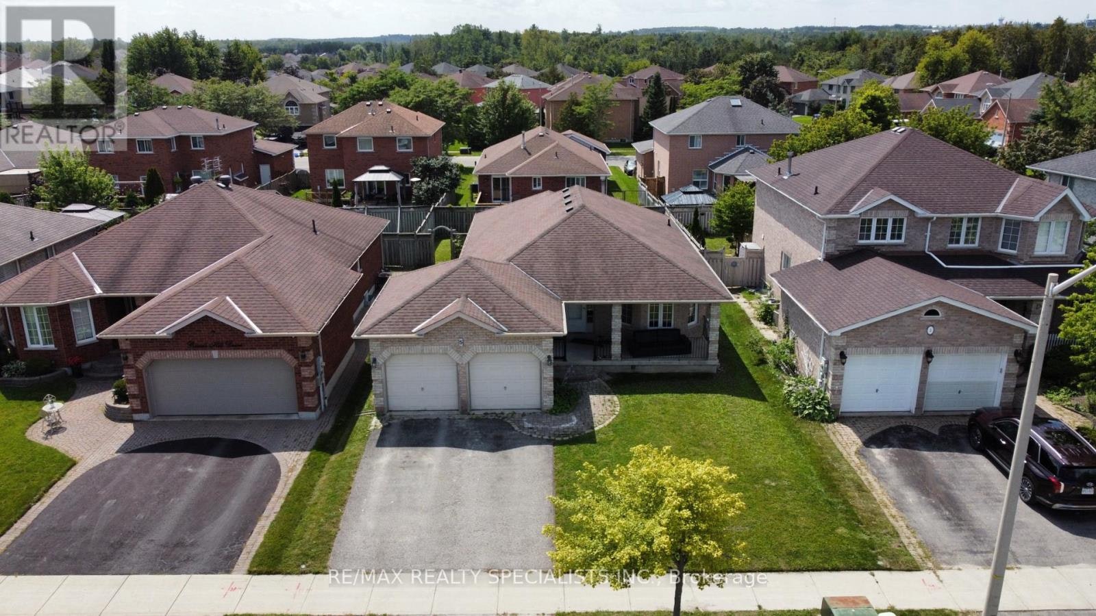 5 Russell Hill Drive, Barrie, ON, L4N 0C3 - 23