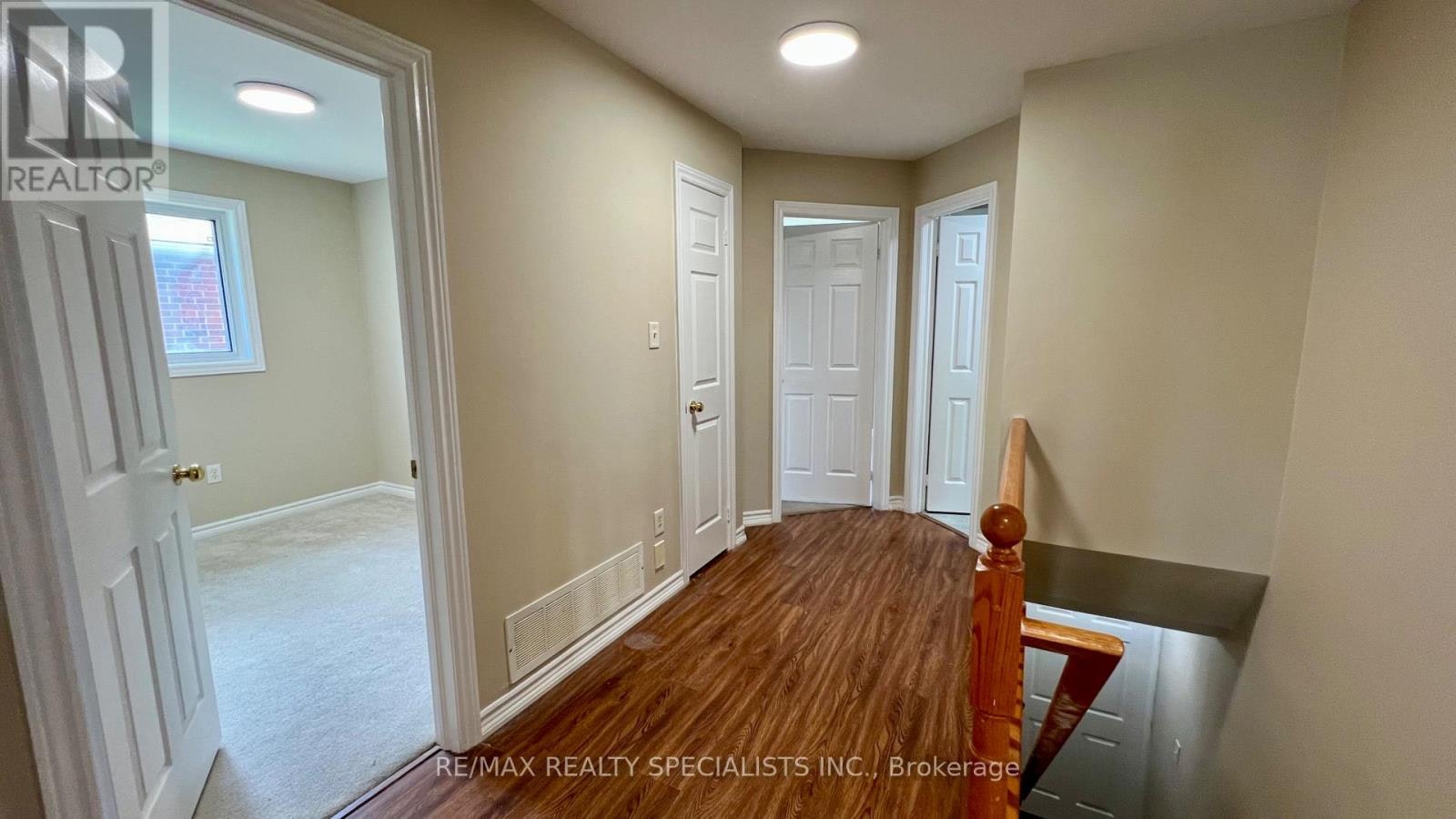5 Russell Hill Drive, Barrie, ON, L4N 0C3 - 11