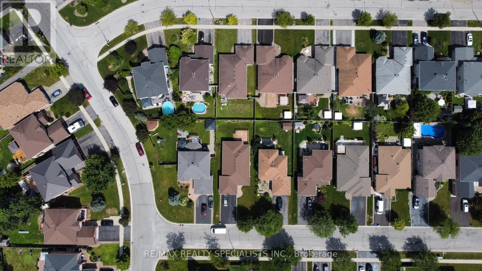 5 Russell Hill Drive, Barrie, ON, L4N 0C3 - 26