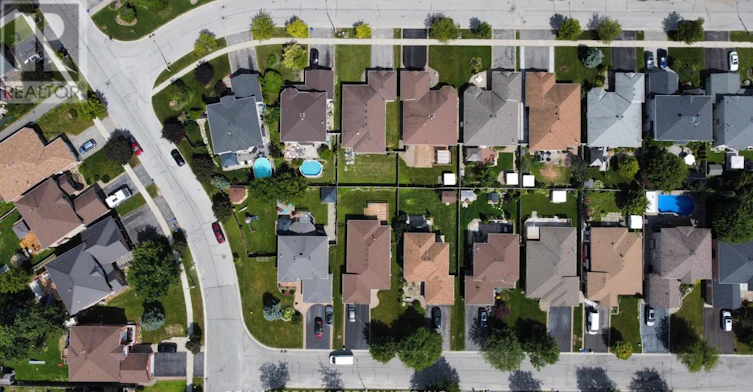 5 Russell Hill Drive, Barrie, ON, L4N 0C3 - 26