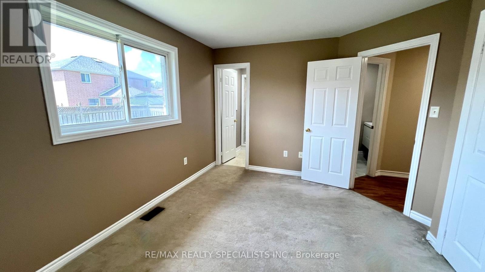 5 Russell Hill Drive, Barrie, ON, L4N 0C3 - 12