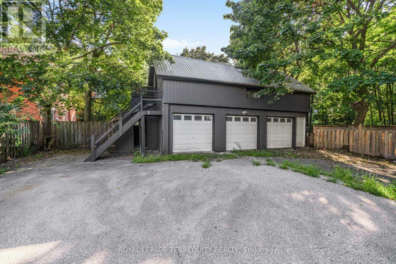 35 Elizabeth Street N, Brampton, ON, L6X 1S3 - 40