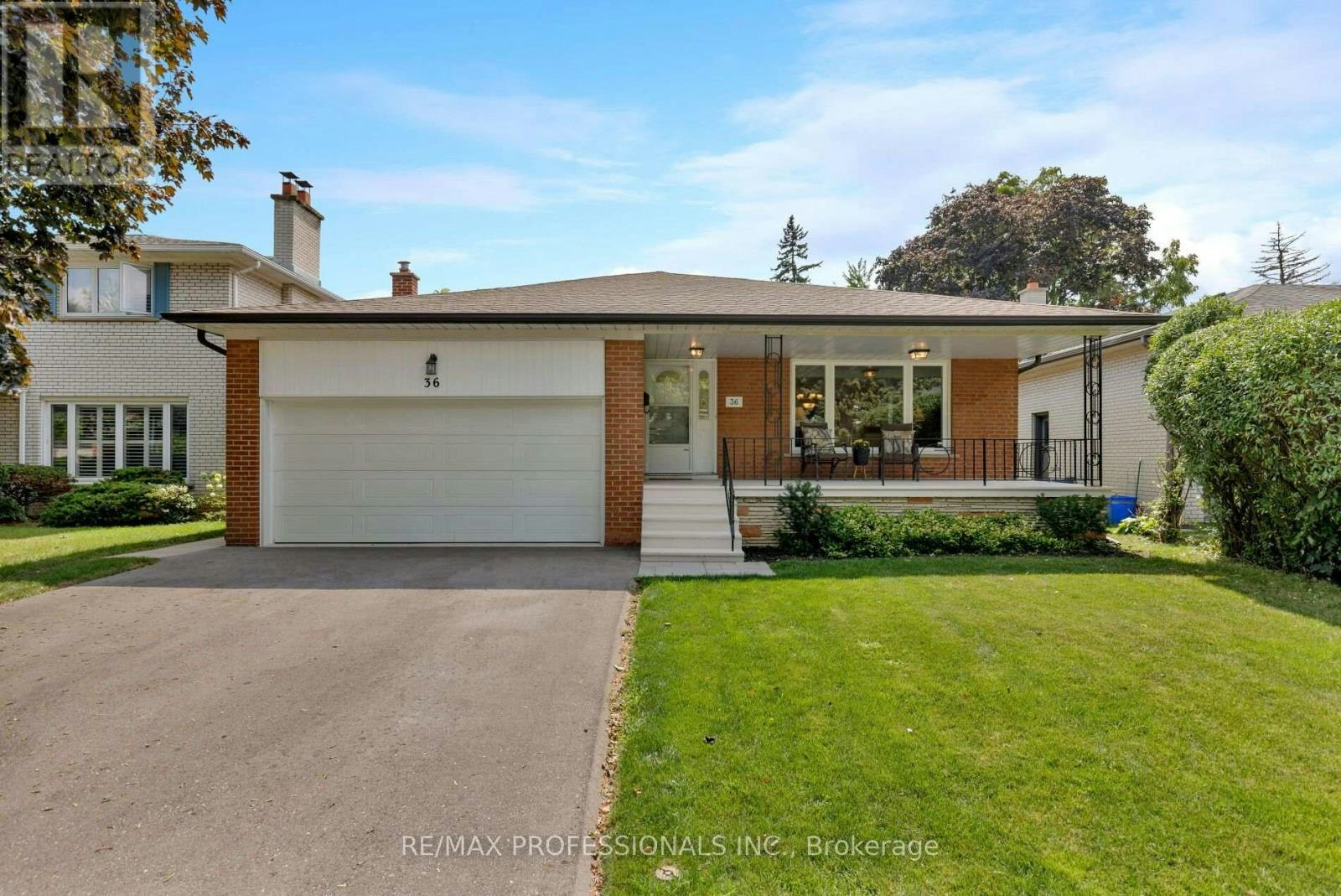 36 Thicket Road, Toronto, ON, M9C 2T6