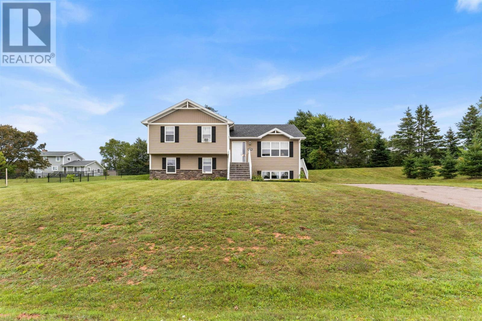 19 Brookside Drive, Stratford, PE, C1B 1K8