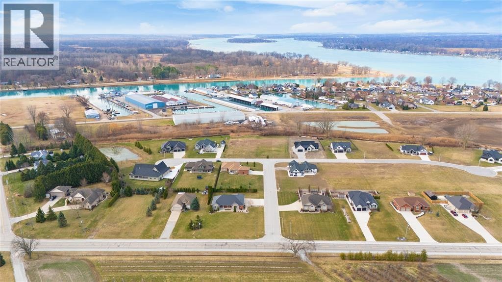 22 Tyler Drive, Port Lambton, ON, N0P 1B0
