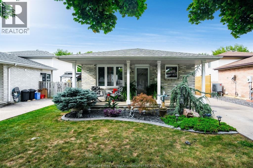 2677 Robert Road, Windsor, ON, N8W 5L8