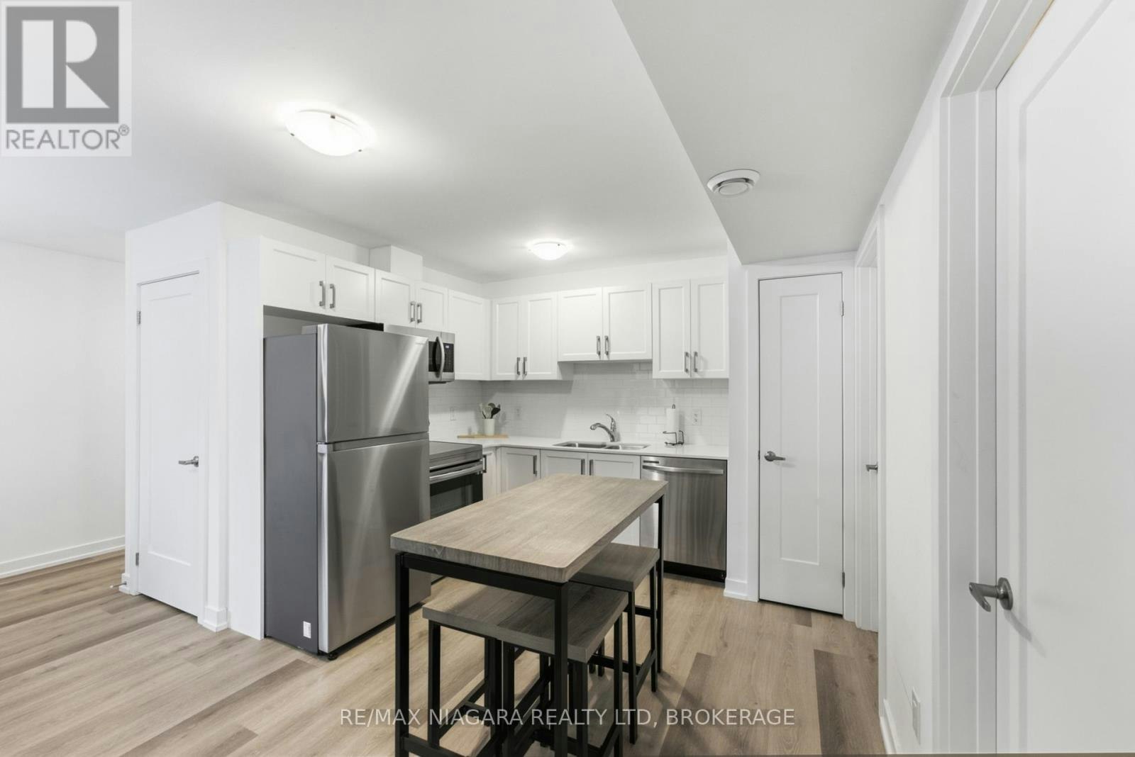 635-4263 Fourth Avenue, Niagara Falls, ON, L2E 0C2 - 9