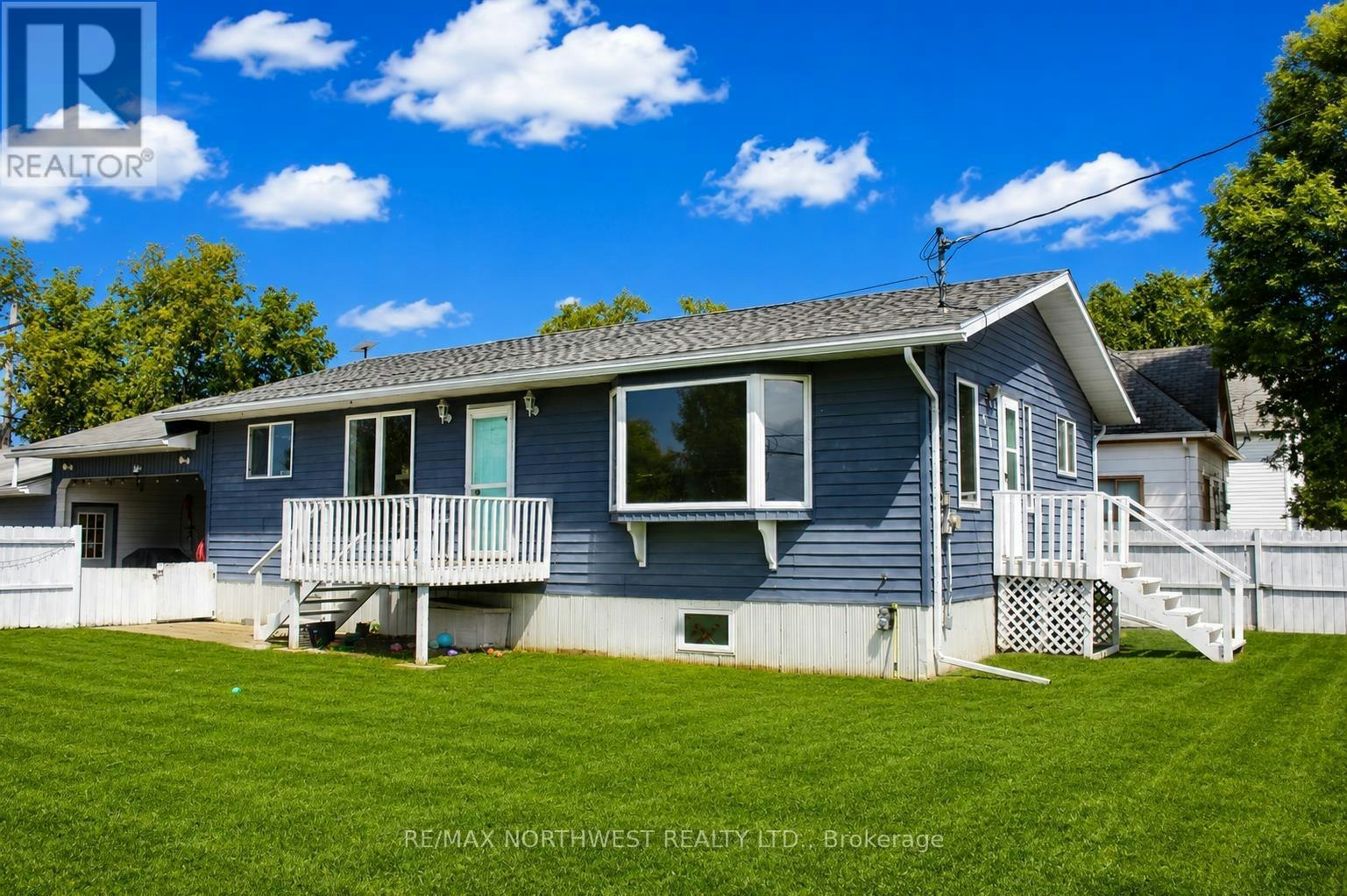 501 Atwood Avenue, Rainy River, ON, P0W 1L0