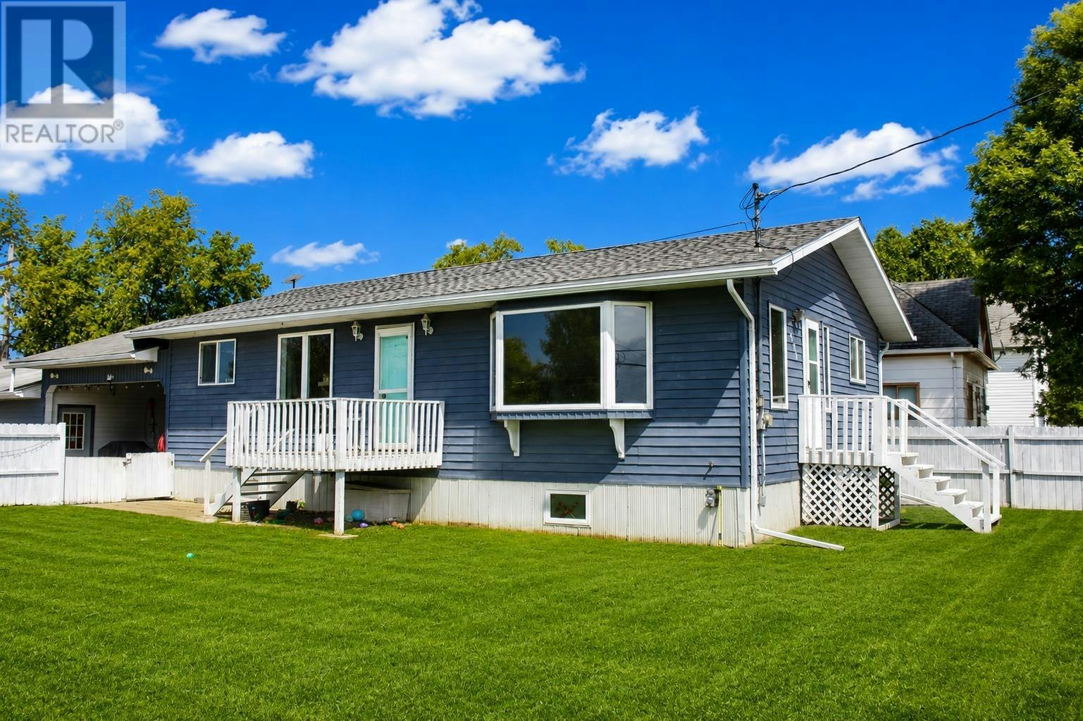 501 Atwood Avenue, Rainy River, ON, P0W 1L0