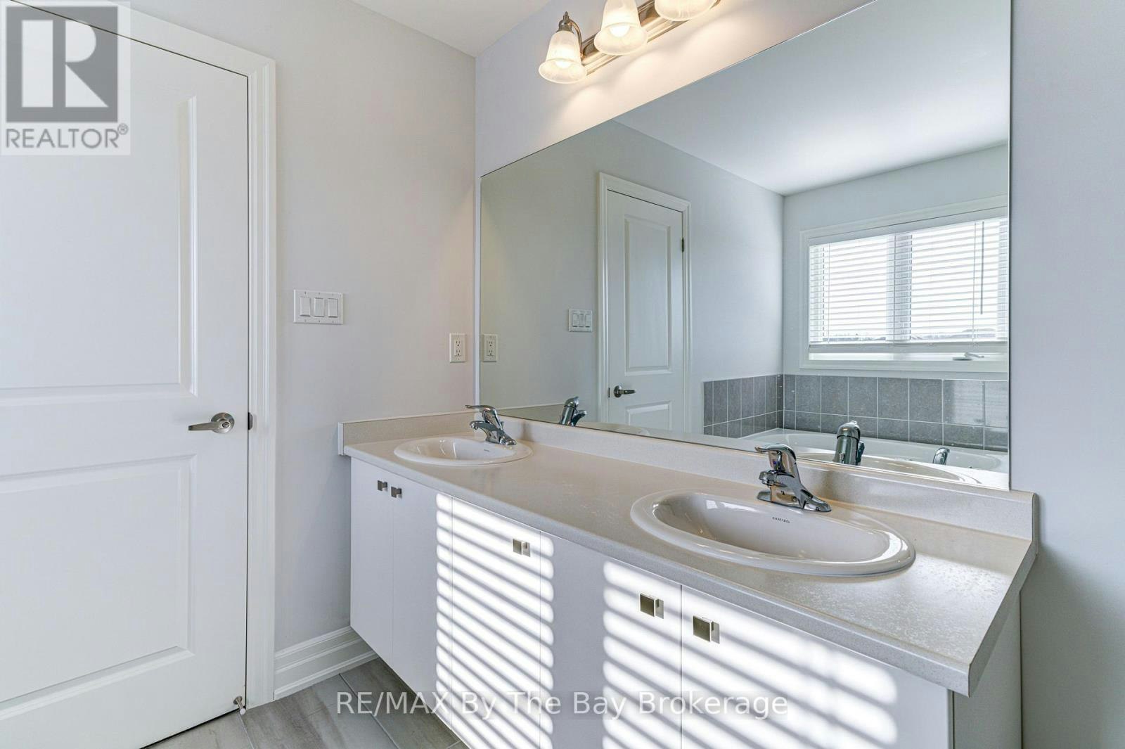 17 Rosanne Circle, Wasaga Beach, ON, L9Z 0N4 - 29