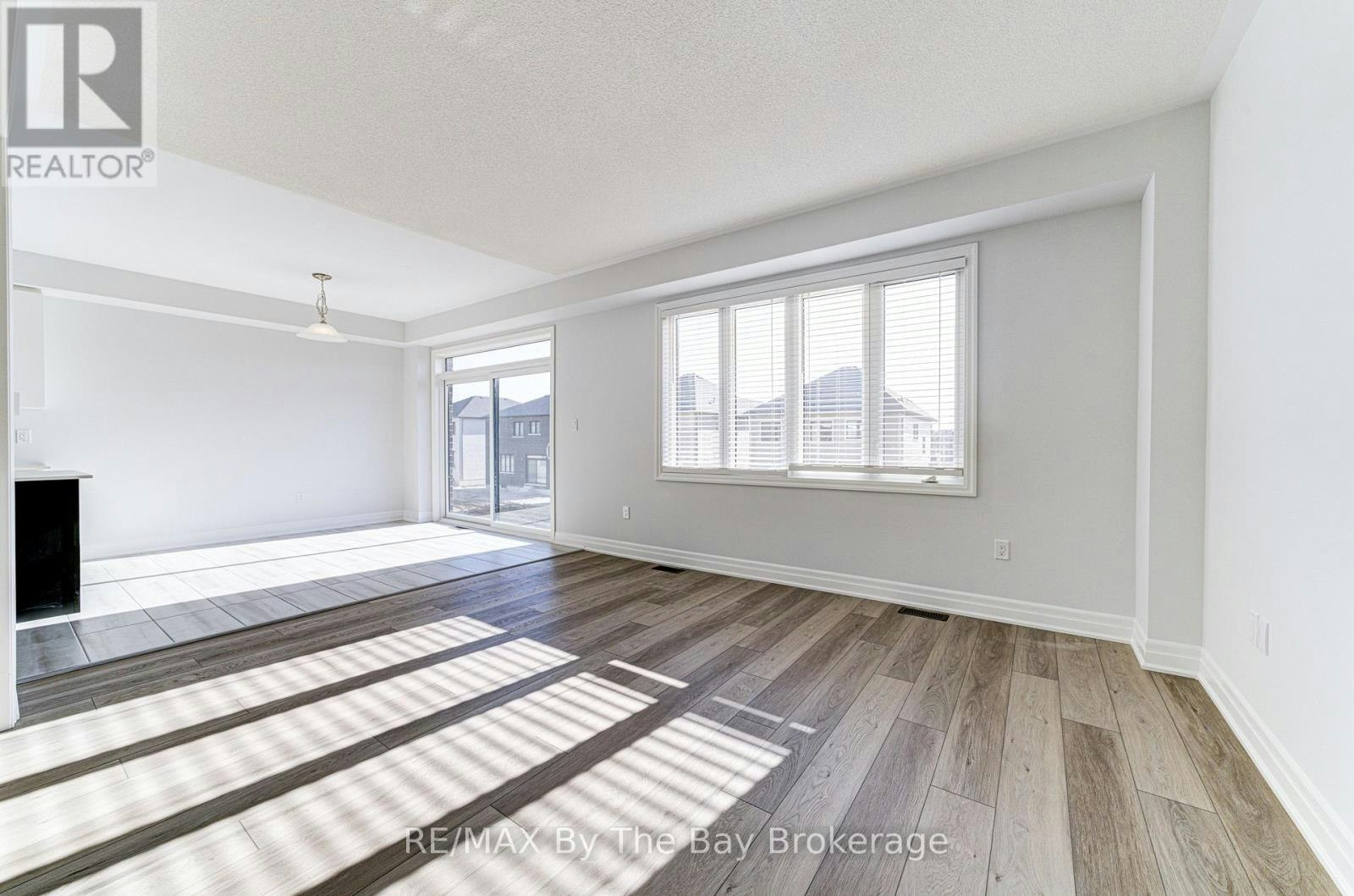 17 Rosanne Circle, Wasaga Beach, ON, L9Z 0N4 - 19