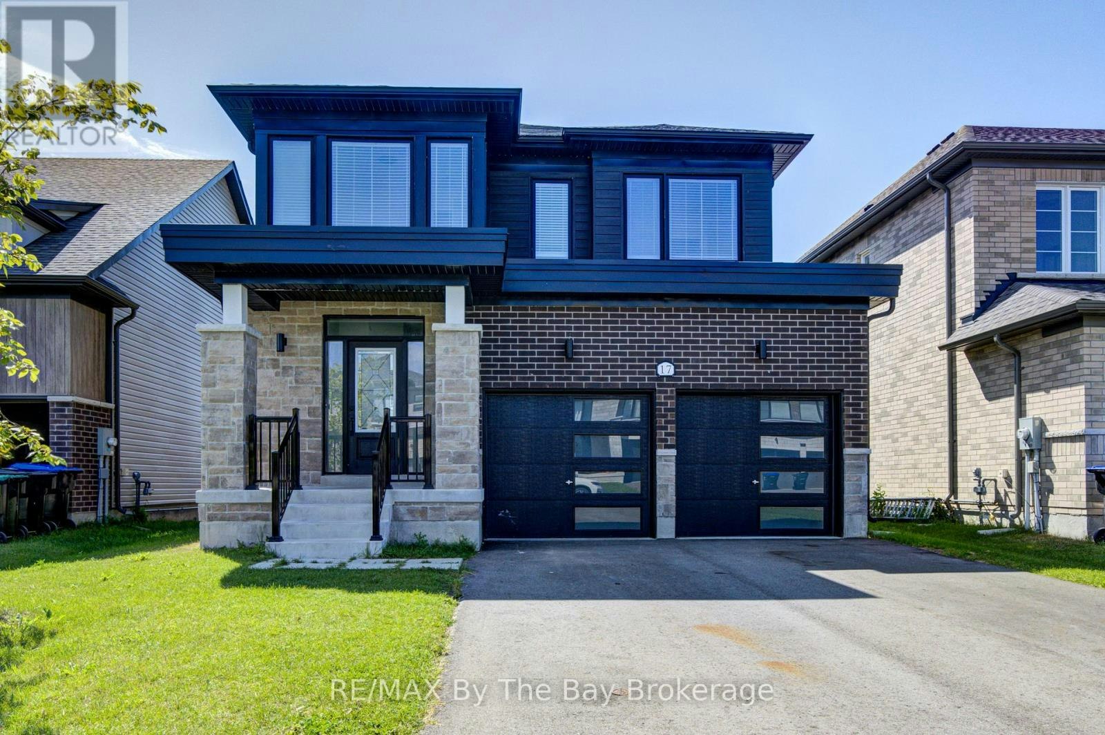 17 Rosanne Circle, Wasaga Beach, ON, L9Z 0N4