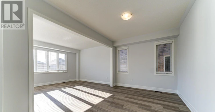 17 Rosanne Circle, Wasaga Beach, ON, L9Z 0N4 - 14