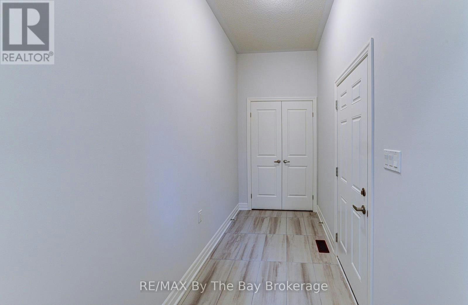 17 Rosanne Circle, Wasaga Beach, ON, L9Z 0N4 - 23