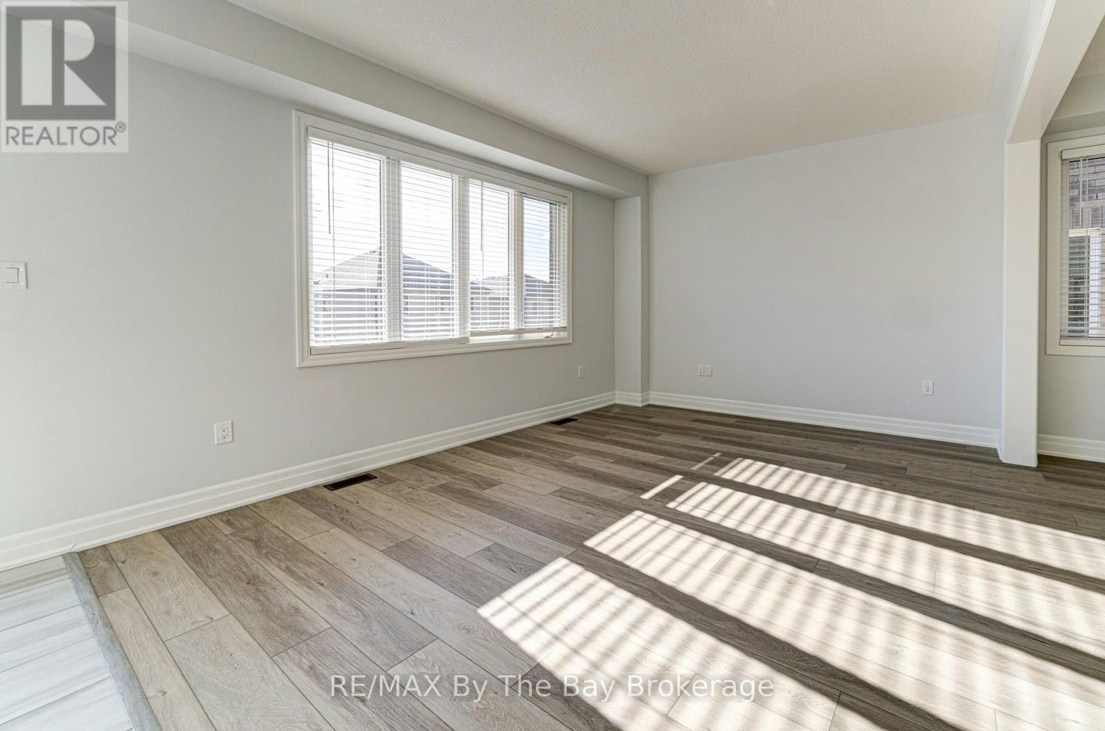17 Rosanne Circle, Wasaga Beach, ON, L9Z 0N4 - 21