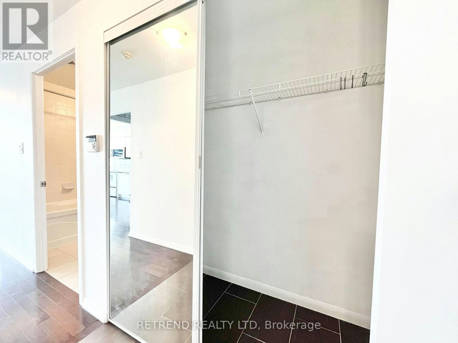 2705-37 Grosvenor Street, Toronto, ON, M4Y 3G5 - 3