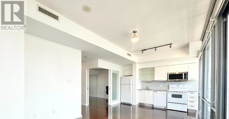 2705-37 Grosvenor Street, Toronto, ON, M4Y 3G5