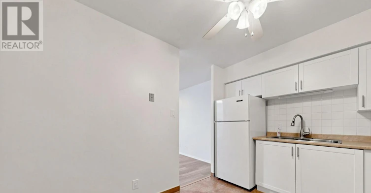 205-897 Sheppard Avenue W, Toronto, ON, M3H 2T4 - 10