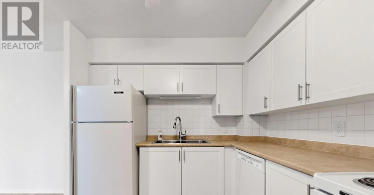 205-897 Sheppard Avenue W, Toronto, ON, M3H 2T4 - 12