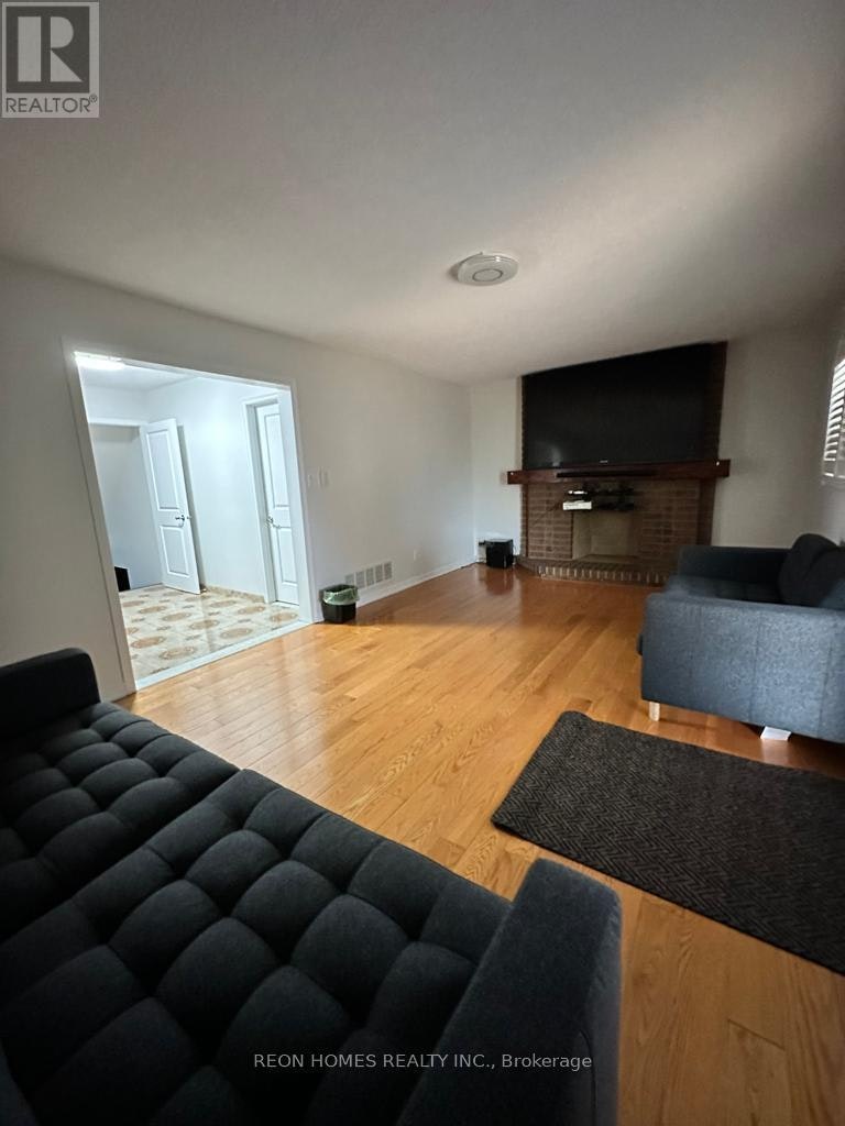 3 Lord Roberts Drive, Toronto, ON, M1K 3W1 - 12