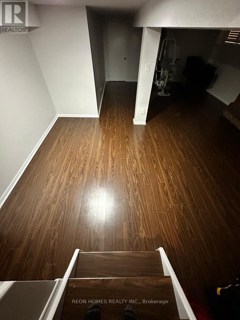 3 Lord Roberts Drive, Toronto, ON, M1K 3W1 - 14