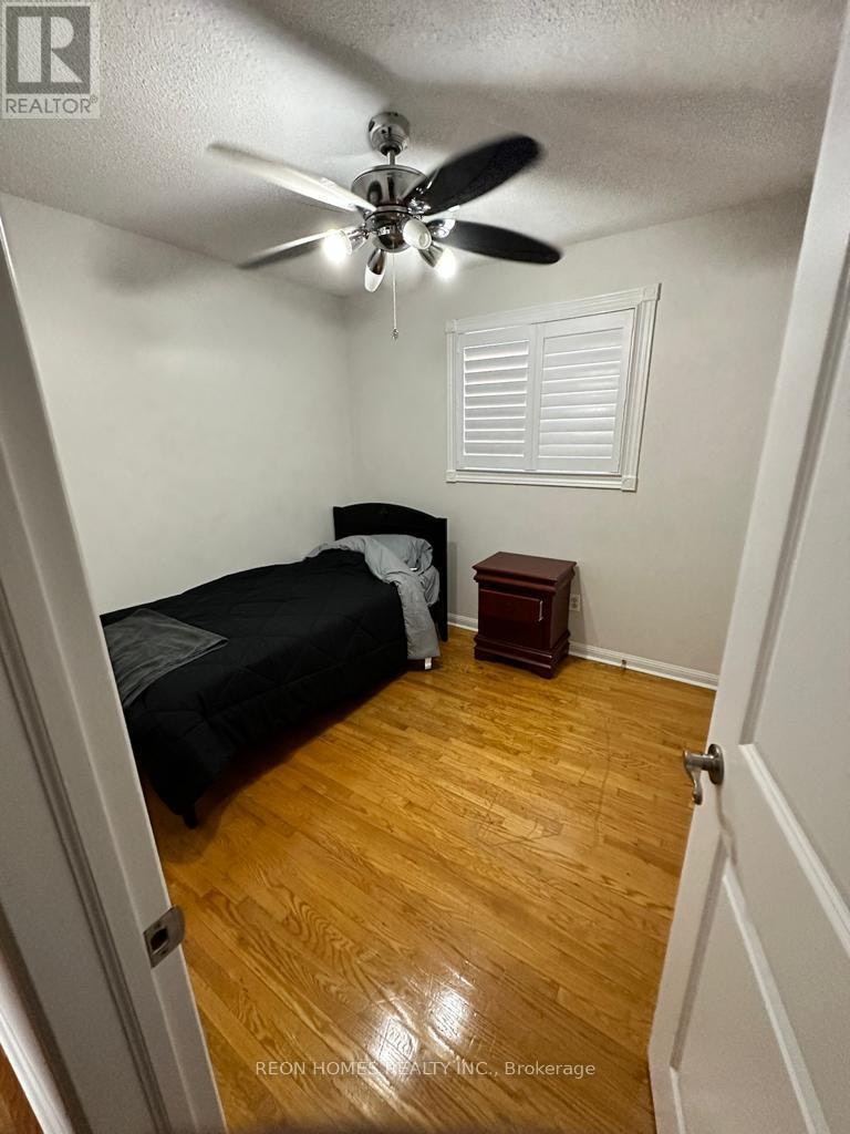3 Lord Roberts Drive, Toronto, ON, M1K 3W1 - 6