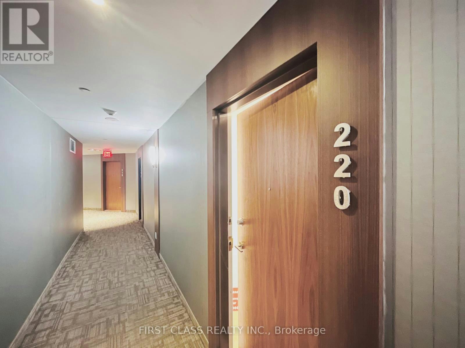 220-8323 Kennedy Road, Markham, ON, L3R 5W7