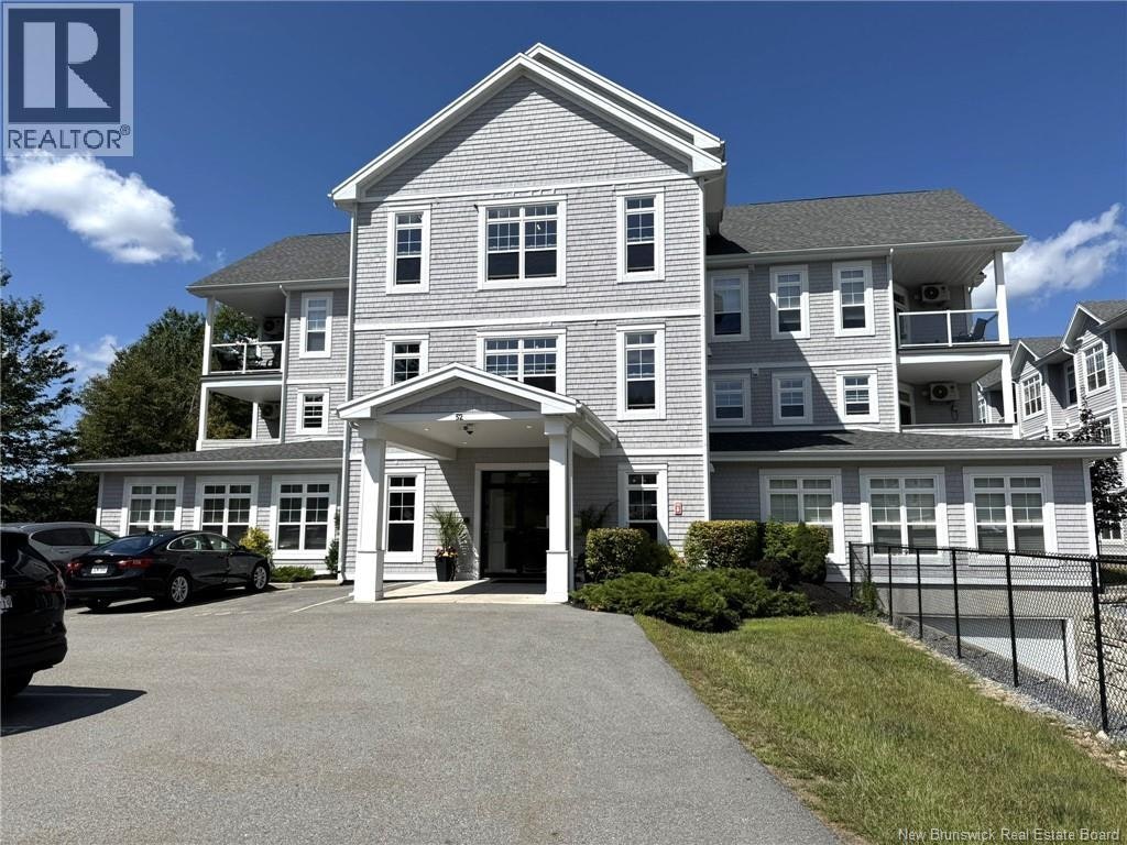 204-52 Hampton Road, Rothesay, NB, E2E 0V5