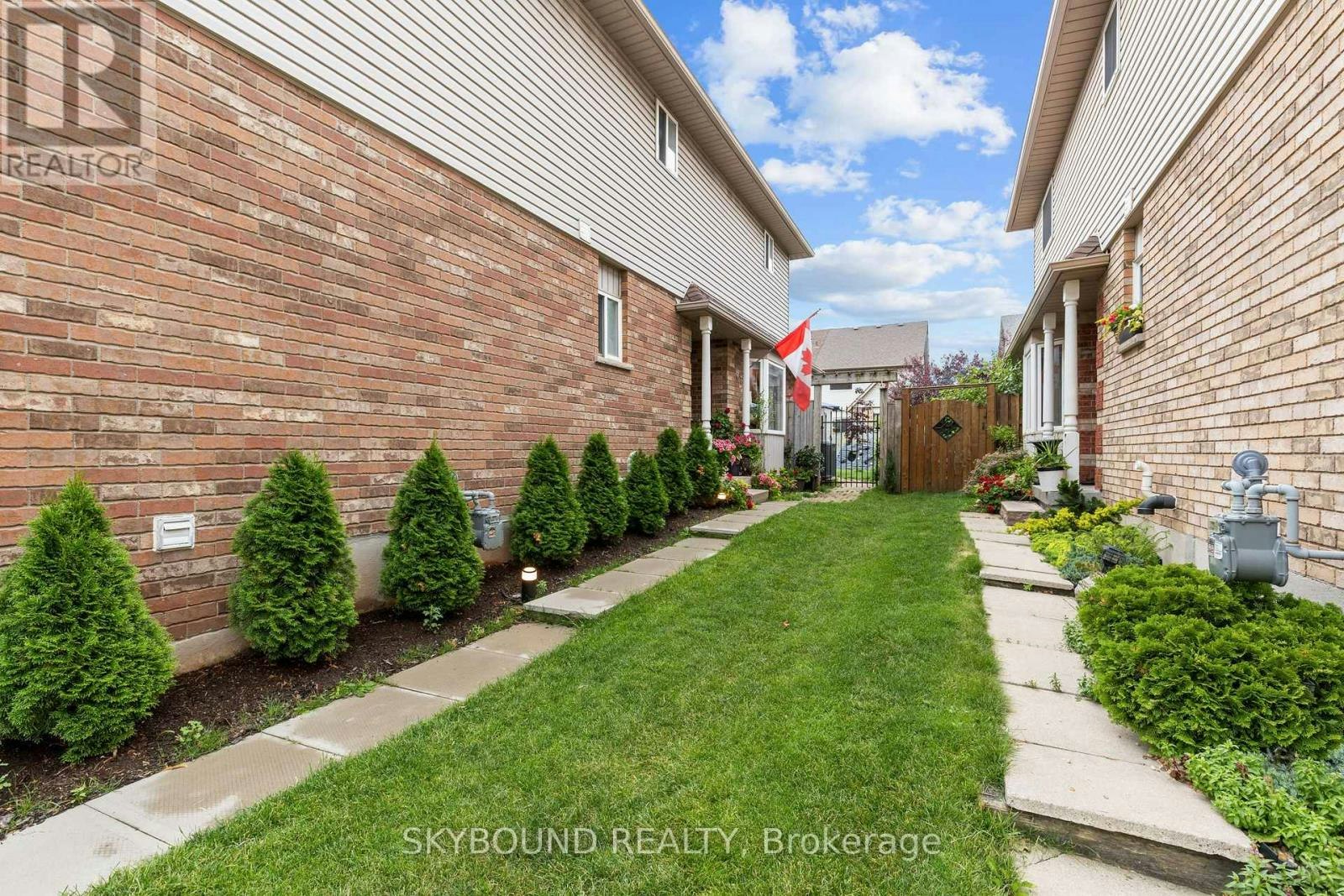 1296 Blanshard Drive, Burlington, ON, L7M 4S3 - 6