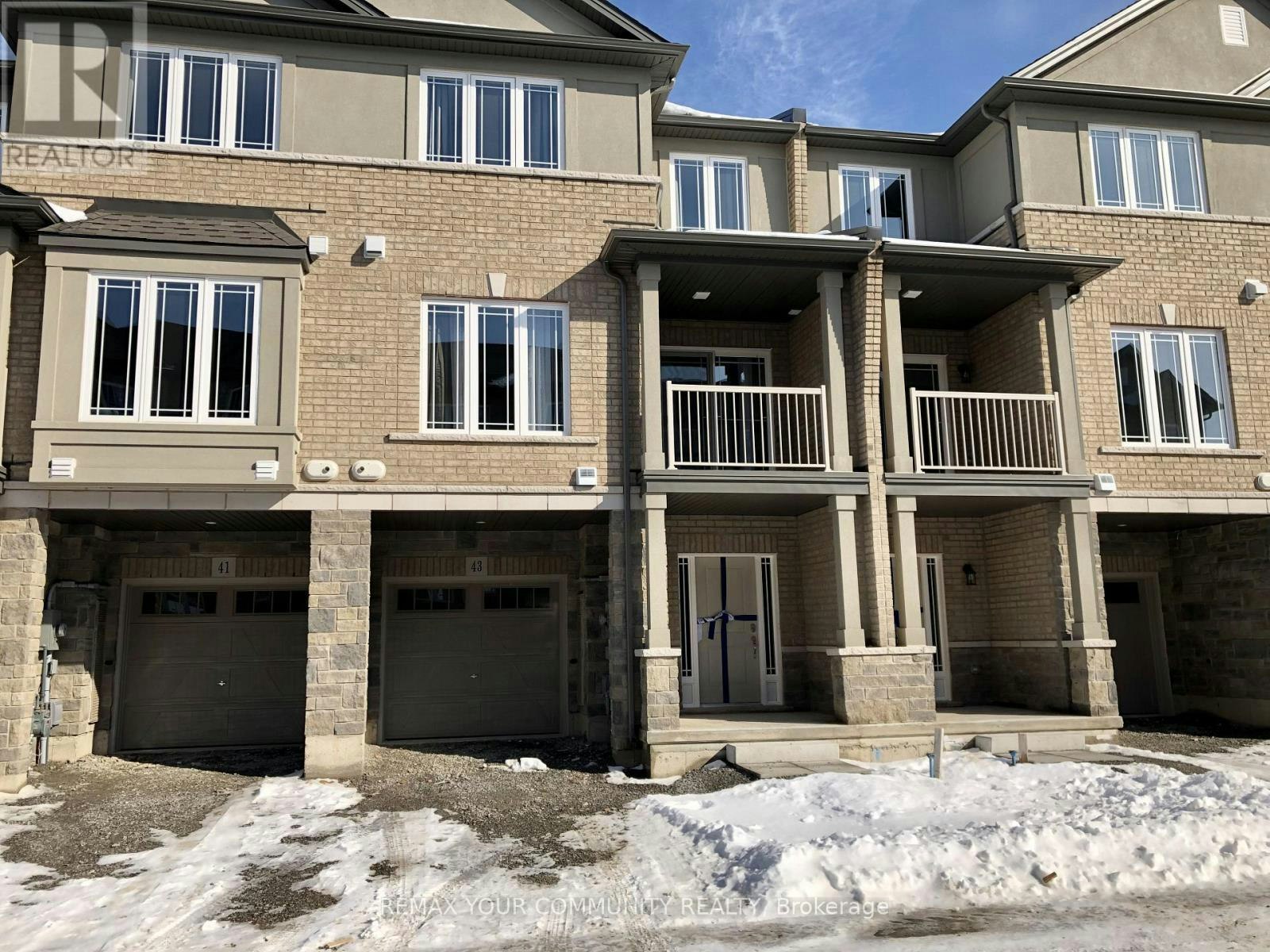 43 Laguna Village Crescent N, Hamilton, ON, L0R 1P0