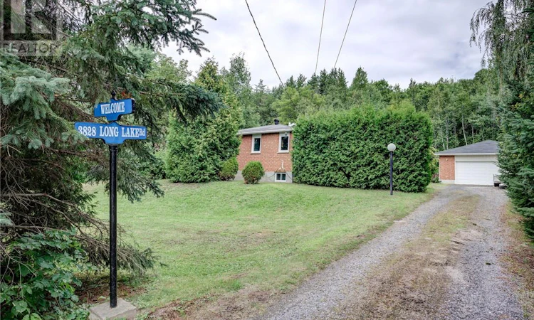 3828 Long Lake Road