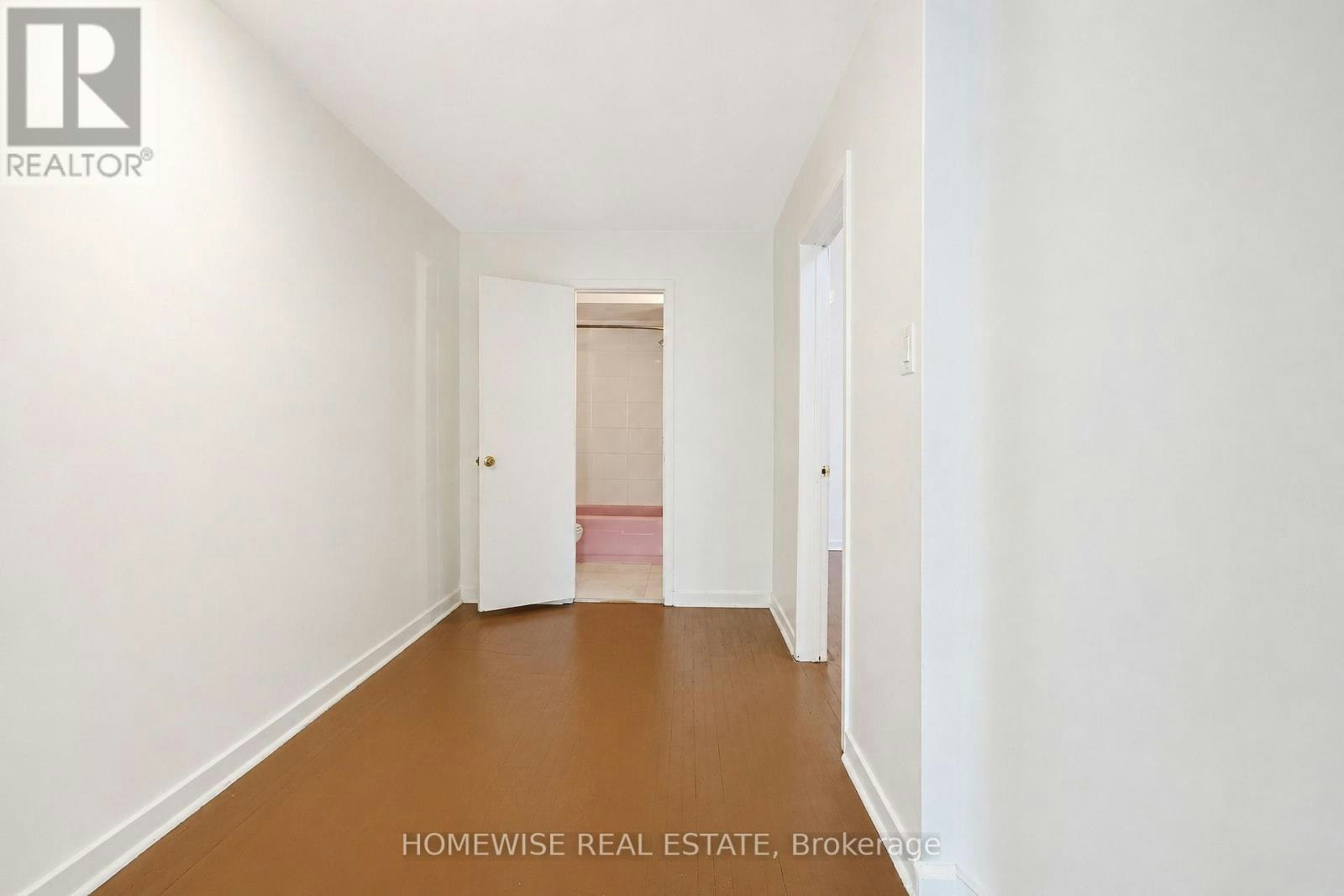 REAR-961A Eglinton Avenue, Toronto, ON, M6C 2C4 - 18