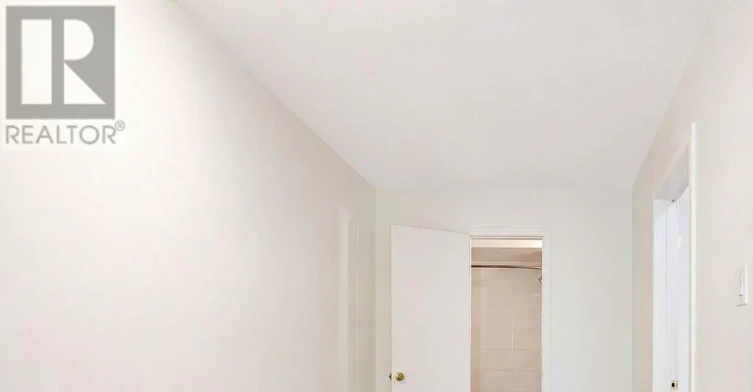 REAR-961A Eglinton Avenue, Toronto, ON, M6C 2C4 - 18