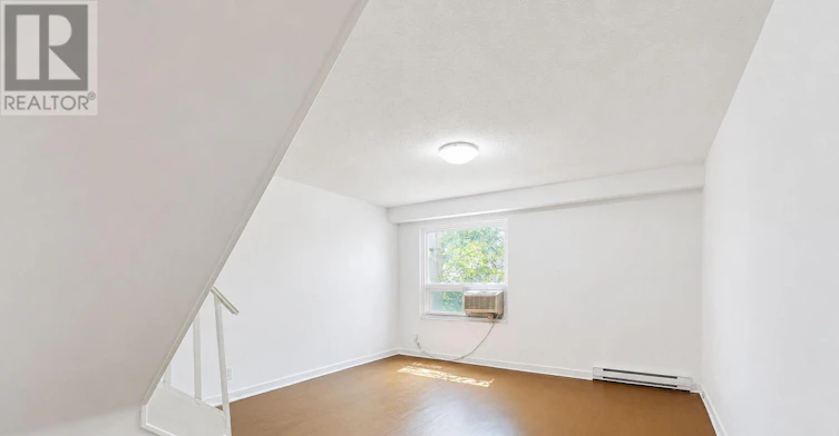 REAR-961A Eglinton Avenue, Toronto, ON, M6C 2C4 - 13