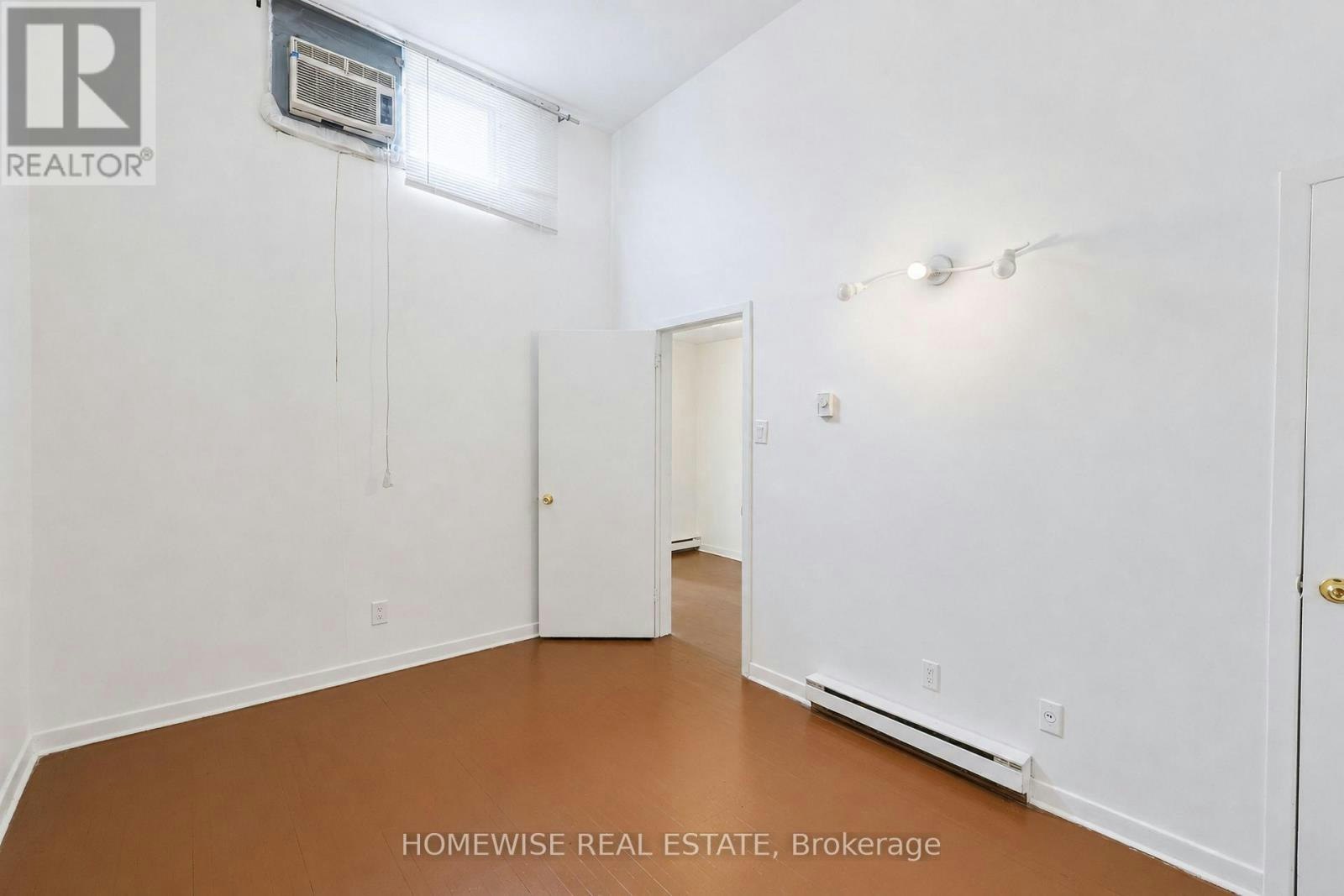 REAR-961A Eglinton Avenue, Toronto, ON, M6C 2C4 - 27