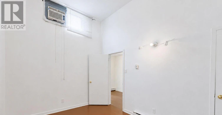 REAR-961A Eglinton Avenue, Toronto, ON, M6C 2C4 - 27