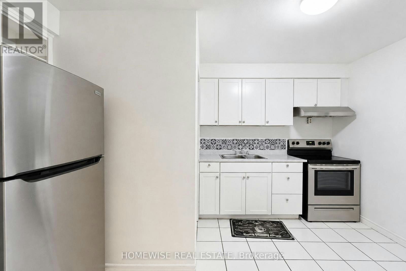 REAR-961A Eglinton Avenue, Toronto, ON, M6C 2C4 - 4