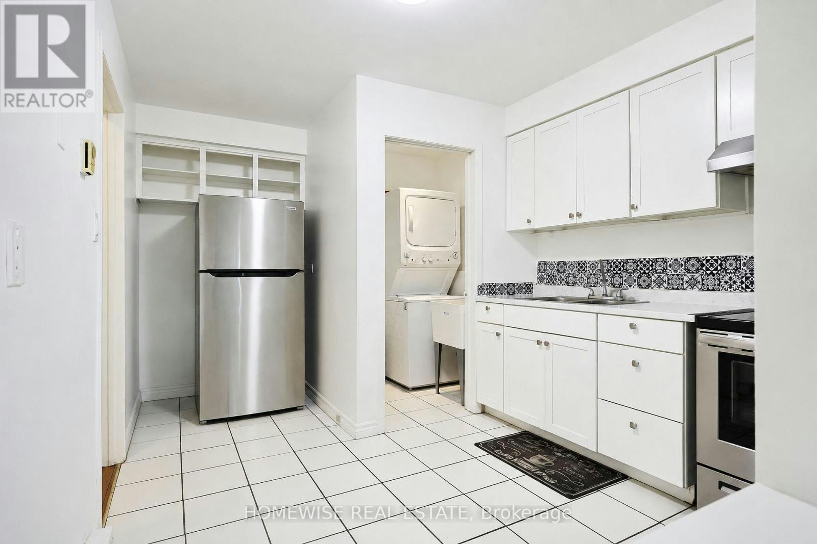 REAR-961A Eglinton Avenue, Toronto, ON, M6C 2C4 - 8